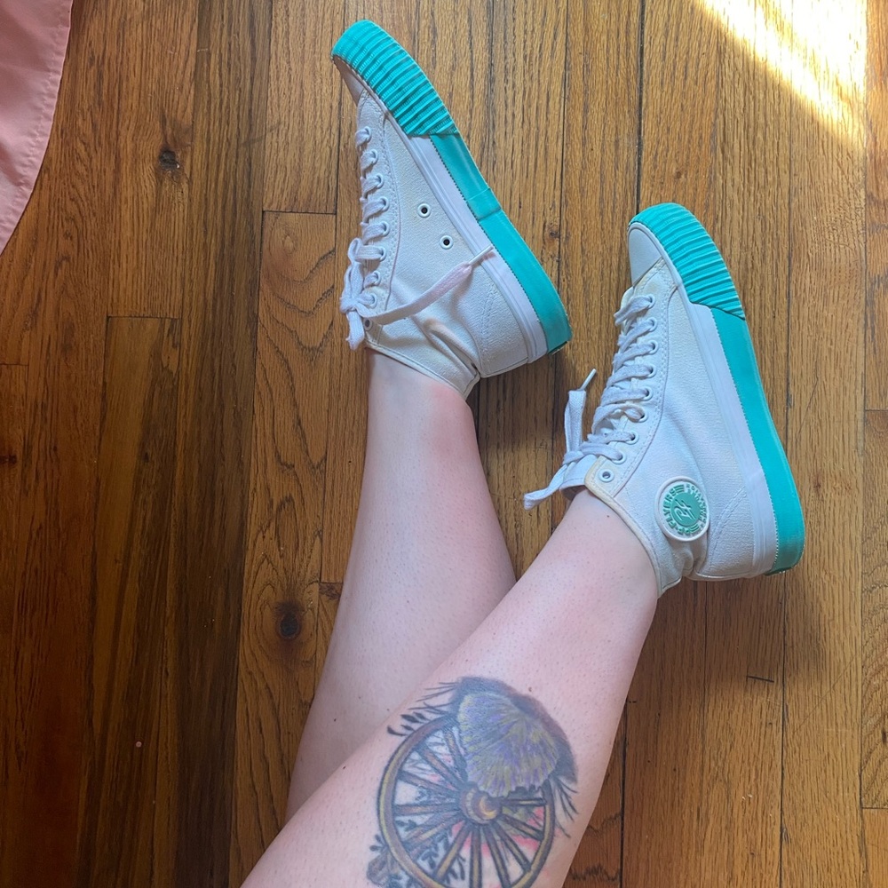 PF Flyers Rare white teal sole hi top sneakers women’s 8.5 men’s 7